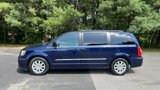 Used 2013 Chrysler Town & Country Touring image 2