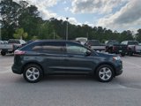 Used 2022 Ford Edge SE image 3