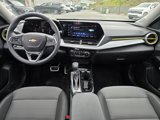 Used 2025 Chevrolet Trax LT w/ LT Convenience Package image 4