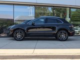 Certified 2024 Porsche Macan image 2