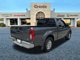 Used 2017 Nissan Frontier SV image 3