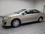 Used 2014 Toyota Camry LE image 2