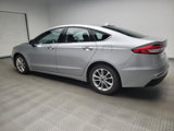 Used 2020 Ford Fusion SE image 3