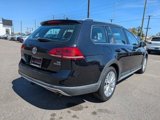 Used 2017 Volkswagen Golf Alltrack S image 4