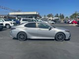 Used 2022 Toyota Camry SE image 3