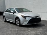 Used 2022 Toyota Corolla LE image 2