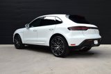Used 2024 Porsche Macan image 3