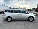Used 2017 Kia Sedona L image 2