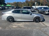 Used 2022 Toyota Camry SE image 5