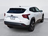 New 2025 Chevrolet Trax RS w/ Sunroof Package image 3