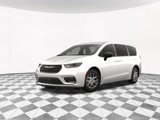 New 2025 Chrysler Pacifica Select image 2