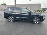 New 2025 Mitsubishi Outlander SE image 3