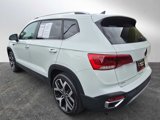 Used 2022 Volkswagen Taos SEL w/ Panoramic Sunroof Package image 3