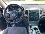 Used 2012 Jeep Grand Cherokee Laredo w/ Laredo E Group image 4