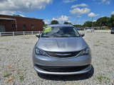 Used 2020 Chrysler Voyager Lxi image 2