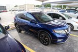 Used 2017 Nissan Rogue SL w/ SL Premium Package image 3
