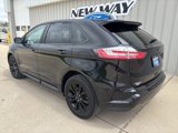 Used 2022 Ford Edge SE w/ Black Appearance Package image 6