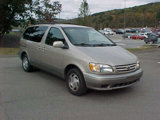 Used 2002 Toyota Sienna LE w/ Symphony Pkg image 2