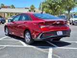 Certified 2025 Hyundai Elantra SE image 3