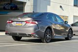 Used 2022 Toyota Camry SE image 4