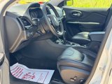 Used 2023 Jeep Cherokee Altitude Lux image 6
