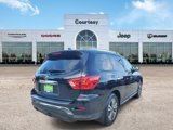 Used 2020 Nissan Pathfinder S image 4