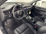 Used 2025 Porsche Macan Turbo image 4