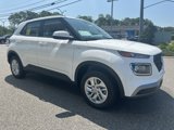 New 2025 Hyundai Venue SE image 4