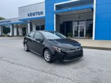 Used 2021 Toyota Corolla LE image 2