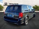 Used 2015 Dodge Grand Caravan SXT image 3
