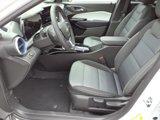 New 2025 Chevrolet Trax LT w/ LT Convenience Package image 4