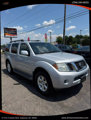 Used 2012 Nissan Pathfinder SV image 3