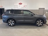 New 2025 Mitsubishi Outlander SE image 3