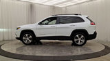 Used 2022 Jeep Cherokee Limited image 2