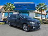 New 2025 Chrysler Pacifica Select image 2