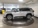Used 2022 Toyota RAV4 XLE Premium image 4