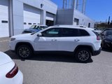 Used 2019 Jeep Cherokee Latitude Plus w/ Comfort/Convenience Group image 3