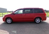 Used 2016 Dodge Grand Caravan SXT image 3