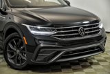 Certified 2022 Volkswagen Tiguan SE w/ Panoramic Sunroof Package image 2