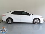 Used 2020 Toyota Camry LE image 2