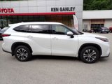 Certified 2022 Toyota Highlander XLE image 2