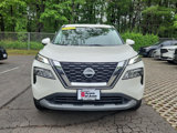 Used 2022 Nissan Rogue SV image 2