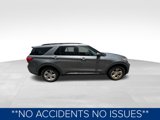 Used 2022 Ford Explorer XLT image 2