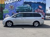 Used 2019 Toyota Sienna LE image 2
