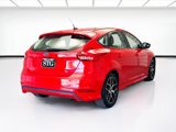 Used 2016 Ford Focus SE w/ SE Sport Package image 4
