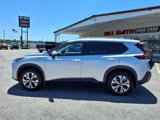 Used 2022 Nissan Rogue SV image 4