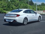 Used 2023 Hyundai Sonata SEL image 2