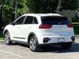 Used 2022 Kia Niro EX image 5