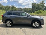 Used 2021 Toyota RAV4 XLE Premium image 4