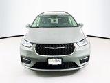 Used 2022 Chrysler Pacifica Touring-L w/ Uconnect Theater Family Group image 2